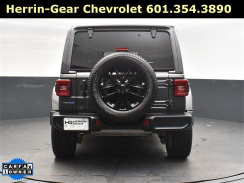 Used 2021 Jeep Wrangler Unlimited Sahara w/ Cold Weather Group image 6