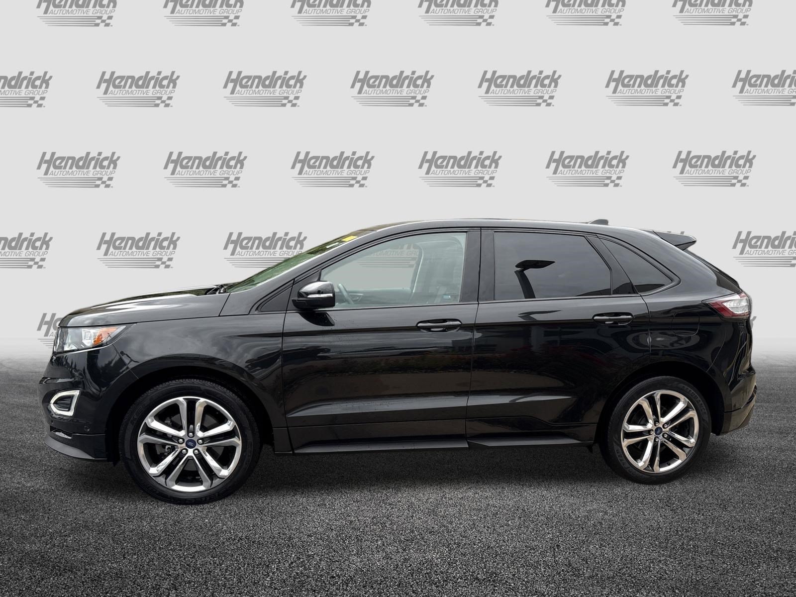 Used 2015 Ford Edge Sport w/ Equipment Group 401A FWD image 2