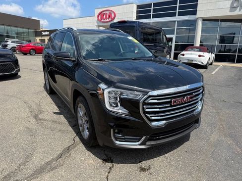 Used 2022 GMC Terrain SLT AWD/4WD image 4