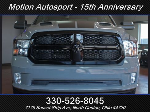 Used 2022 RAM 1500 Express w/ Ceramic Grey Express Package image 3