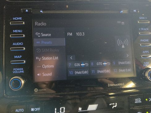 Used 2021 Toyota Prius Prime LE FWD image 25