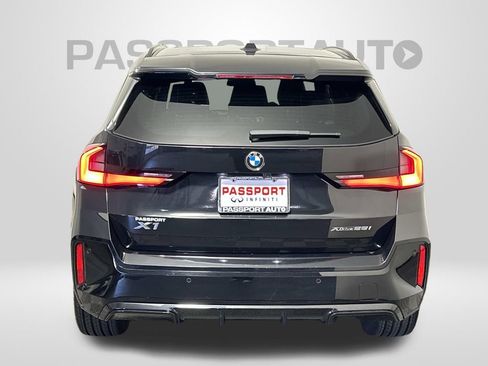 Used 2023 BMW X1 xDrive28i w/ Premium Package image 3