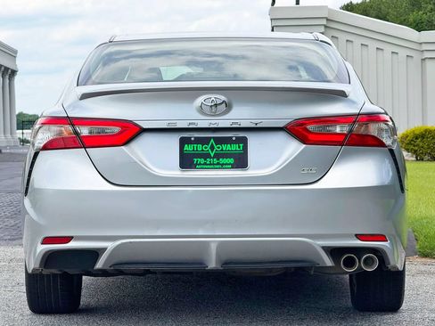 Used 2018 Toyota Camry SE FWD image 10