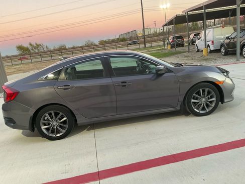 Used 2019 Honda Civic EX-L image 11