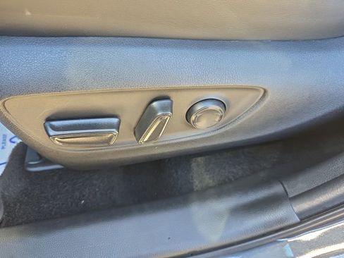 Used 2024 Toyota RAV4 XLE Premium image 21