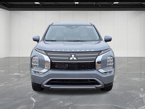 New 2026 Mitsubishi Outlander SE image 8