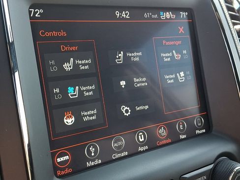 Used 2019 Dodge Durango R/T w/ Technology Group AWD/4WD image 22