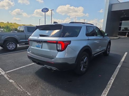 Used 2025 Ford Explorer Active w/ Active Comfort Package AWD/4WD image 5