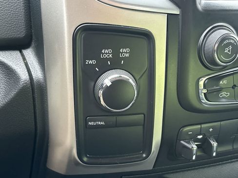 Used 2017 RAM 2500 Big Horn image 22