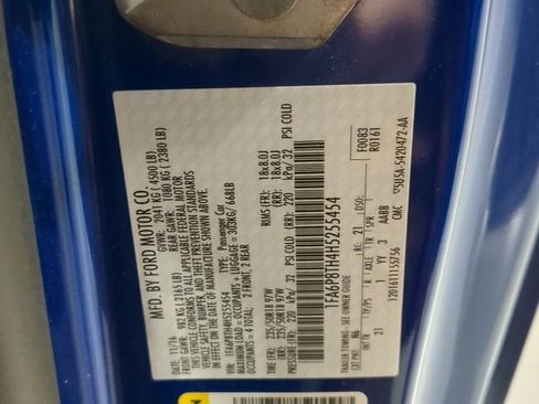Used 2017 Ford Mustang Coupe RWD image 13