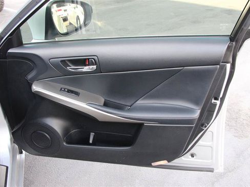 Used 2016 Lexus IS 300 AWD w/ F Sport Package image 20