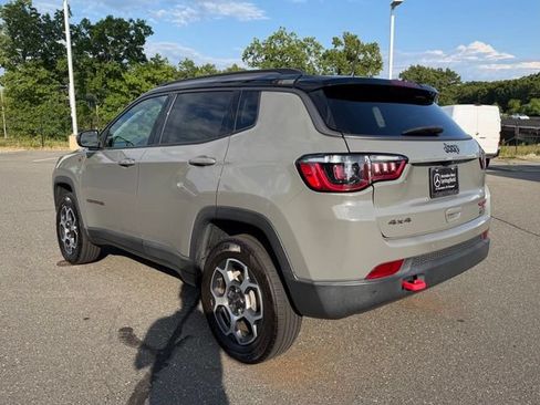 Used 2022 Jeep Compass Trailhawk AWD/4WD image 5