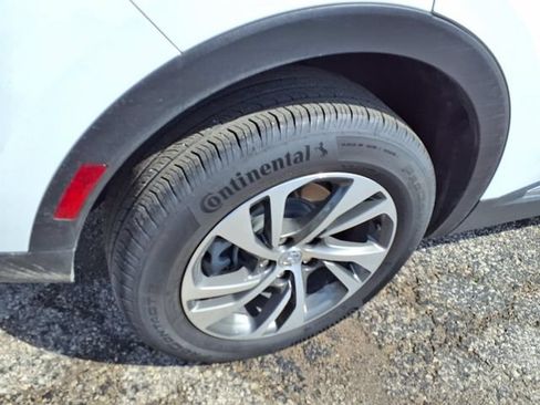 Used 2023 Buick Envision Essence FWD image 41