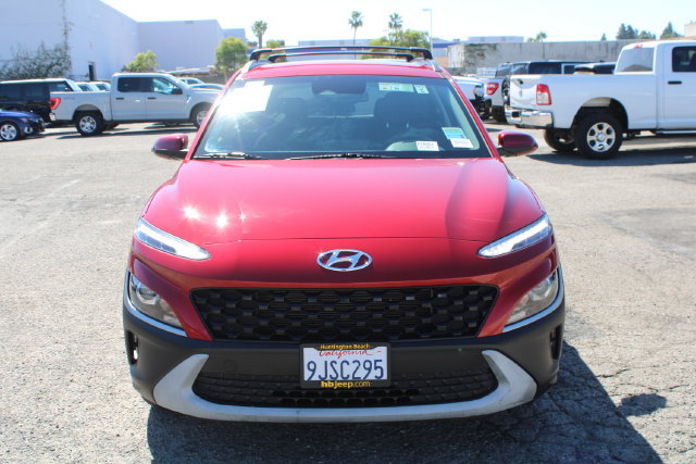 Used 2023 Hyundai Kona SEL AWD/4WD image 2