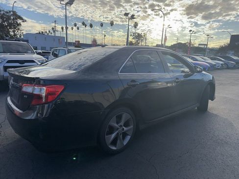 Used 2012 Toyota Camry SE image 6