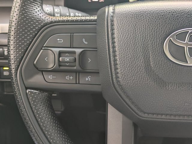 Used 2025 Toyota Tacoma SR5 AWD/4WD image 21