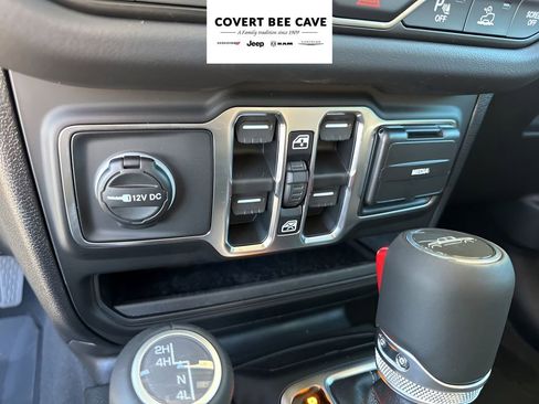 New 2026 Jeep Gladiator Sport image 38