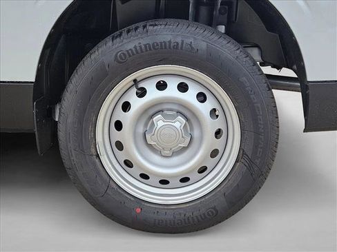 New 2025 Ford Maverick XL image 10