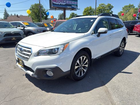 Used 2016 Subaru Outback 3.6R Limited AWD/4WD image 2