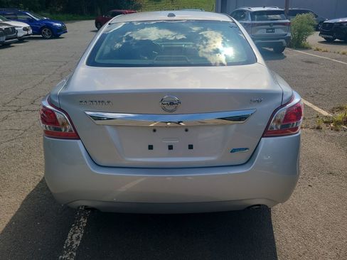 Used 2013 Nissan Altima 2.5 SV FWD image 18