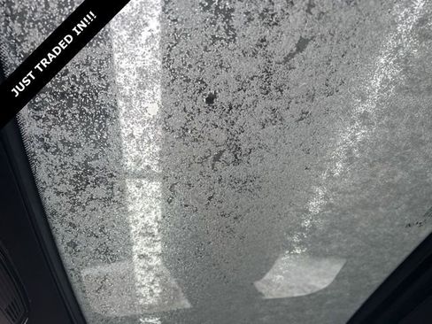 Used 2023 BMW 530i xDrive 530i xDrive w/ Premium Package image 7