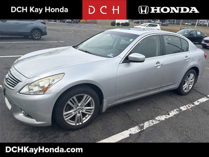 Used 2013 INFINITI G37 x w/ Premium Pkg