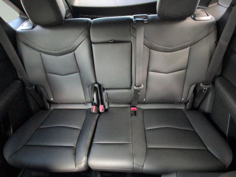 New 2025 Cadillac XT5 Luxury image 14