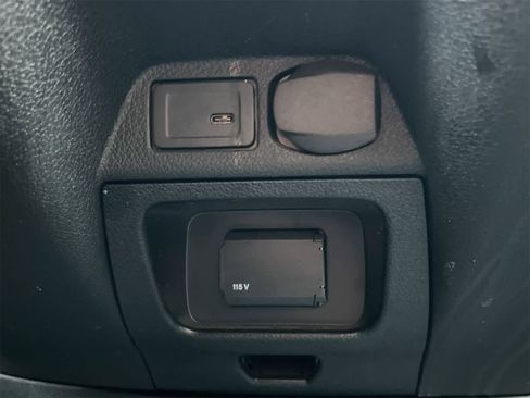 Used 2023 Mercedes-Benz Sprinter 2500 image 24