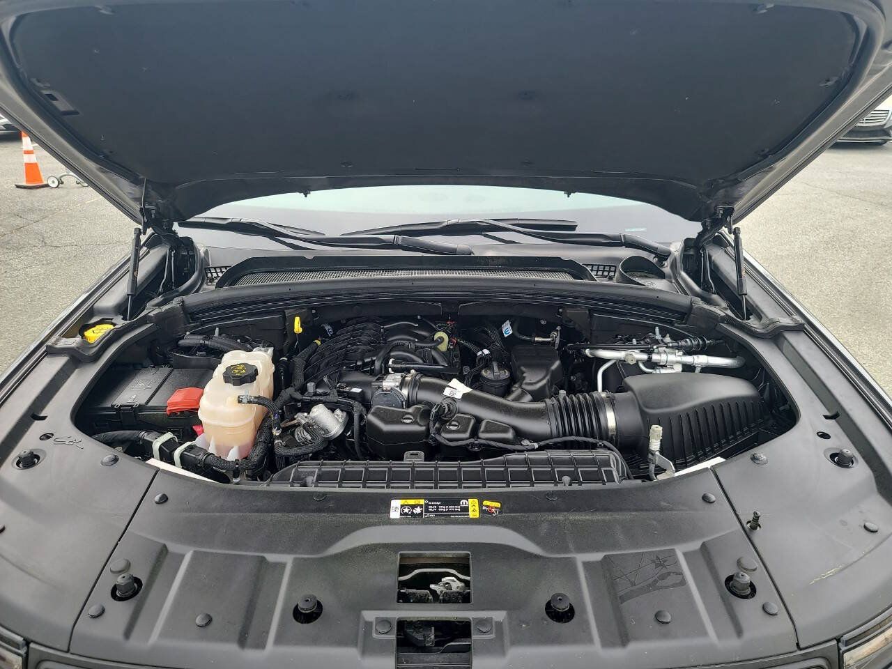 Used 2023 Jeep Grand Cherokee L Laredo RWD image 47