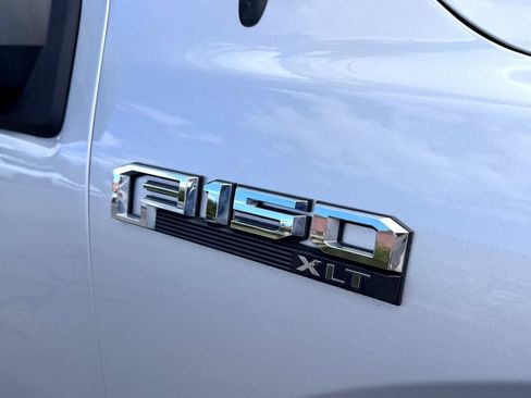Used 2019 Ford F150 XLT w/ Equipment Group 302A Luxury AWD/4WD image 9