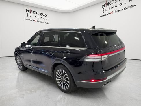 Used 2021 Lincoln Aviator Reserve w/ Elements Package Plus RWD image 3