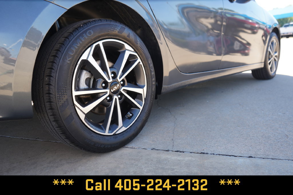 Used 2024 Kia Forte LXS w/ LXS Technology Package FWD image 7