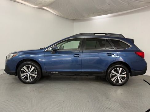 Used 2019 Subaru Outback 2.5i Limited image 4