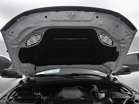 Used 2021 Dodge Durango R/T w/ Blacktop Package AWD/4WD image 23