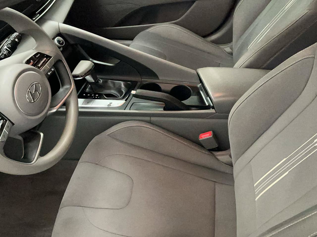 Used 2021 Hyundai Elantra SEL FWD image 9