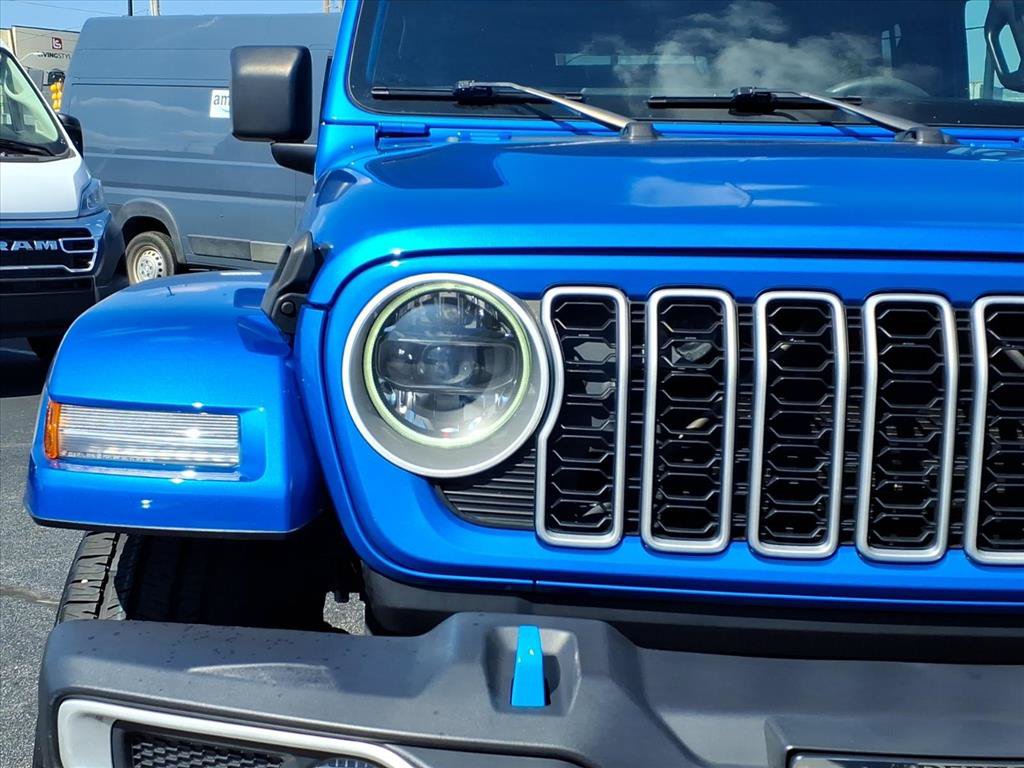 Used 2024 Jeep Wrangler Unlimited Sahara w/ Safety Group AWD/4WD image 30