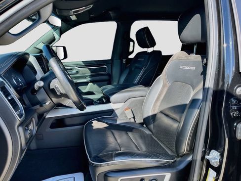 Used 2019 RAM 1500 Laramie AWD/4WD image 15
