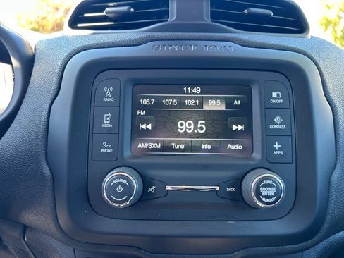 Used 2017 Jeep Renegade Limited w/ Trailer Tow Group image 27