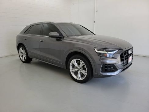Used 2019 Audi Q8 Premium w/ Convenience Package AWD/4WD image 4