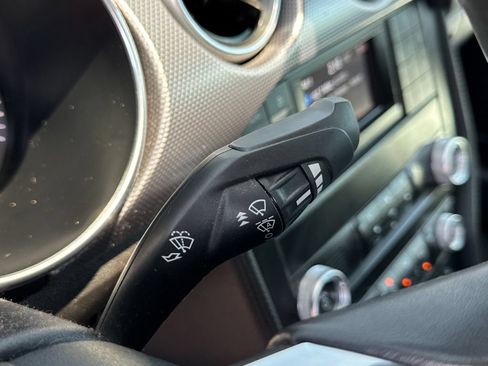 Used 2021 Ford Mustang GT RWD image 15