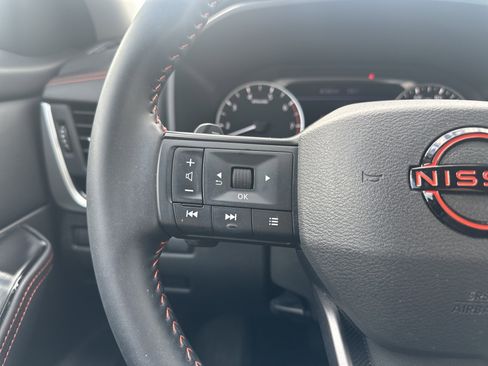Used 2025 Nissan Rogue SV AWD/4WD image 20