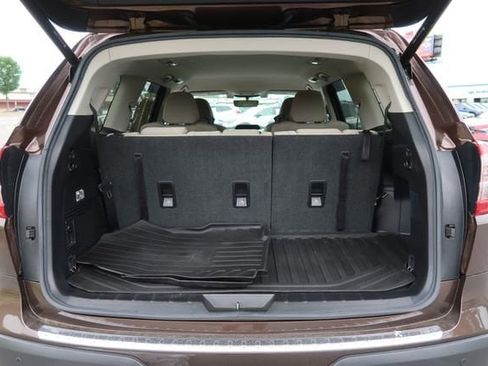 Used 2021 Subaru Ascent Premium w/ Convenience Package AWD/4WD image 34