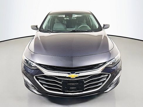 Used 2023 Chevrolet Malibu LT image 2