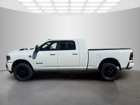 Used 2024 RAM 2500 Laramie w/ Night Edition image 6