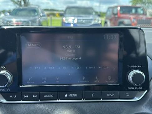 Used 2024 Nissan Sentra S image 18