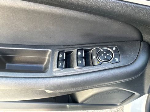 Used 2024 Ford Edge SEL w/ Convenience Package AWD/4WD image 9
