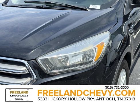 Used 2017 Ford Escape SE FWD image 7