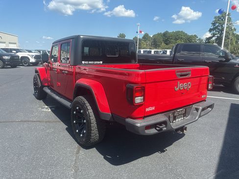 Used 2021 Jeep Gladiator Overland w/ Popular Equipment Package AWD/4WD image 6