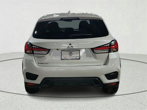 Used 2020 Mitsubishi Outlander Sport ES image 3