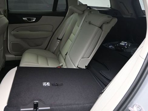 New 2026 Volvo V60 B5 Cross Country Plus w/ Protection Package Premier image 22